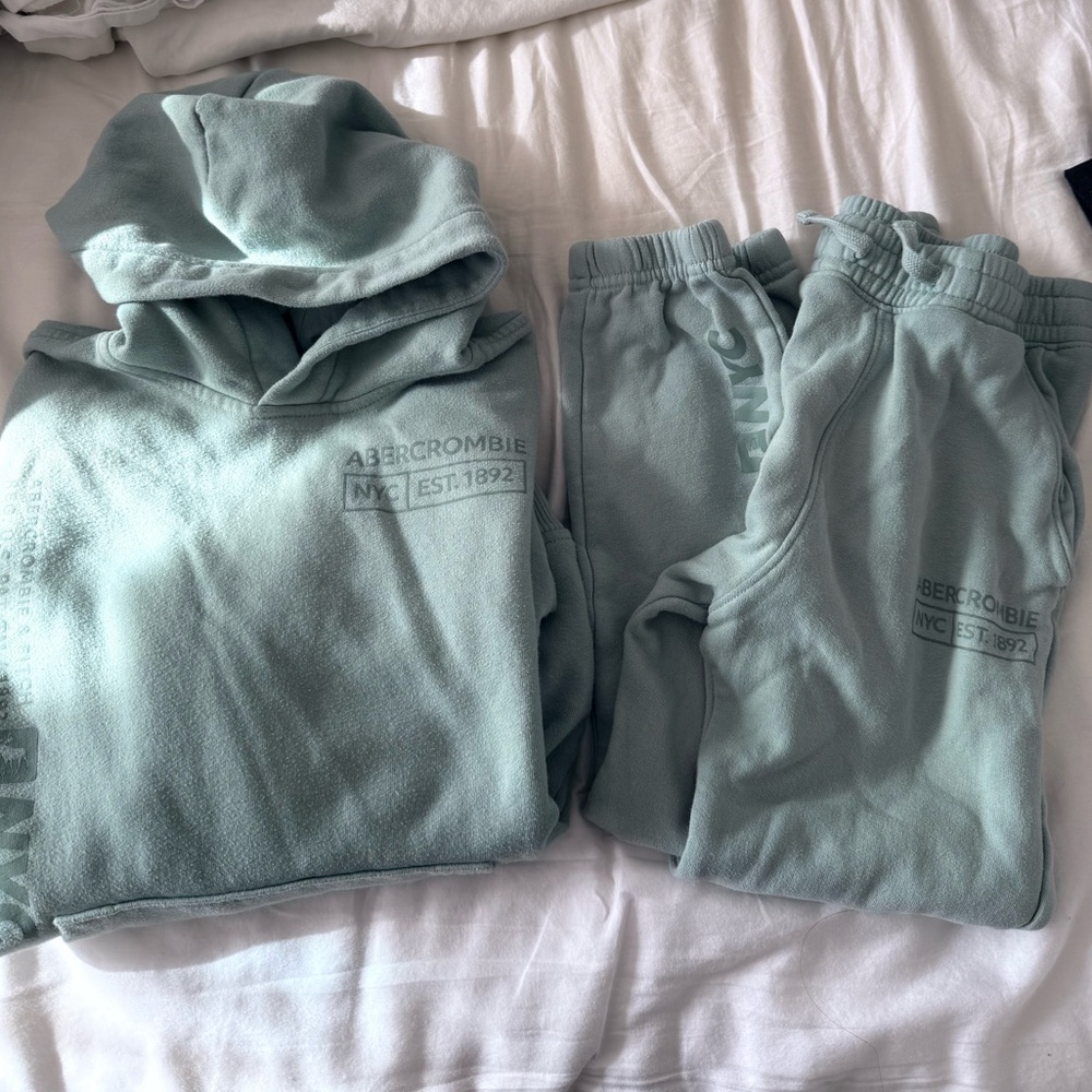 Abercrombie & Fitch Kids Matching Set *Please Read Description*